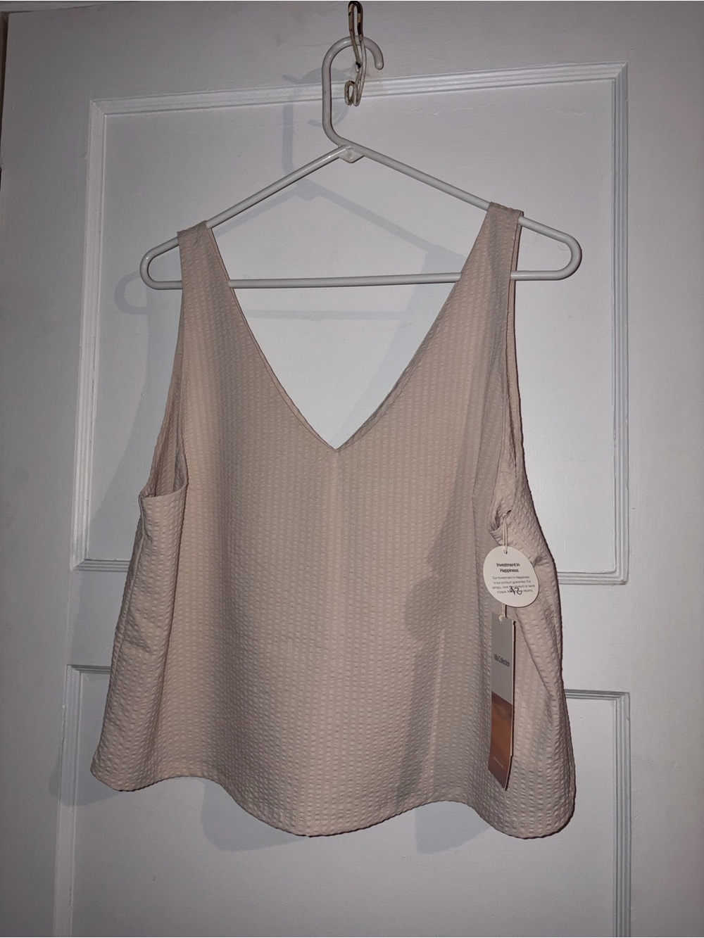 NWT Vuori XL Women's Cream Textured V-Neck Tank Top